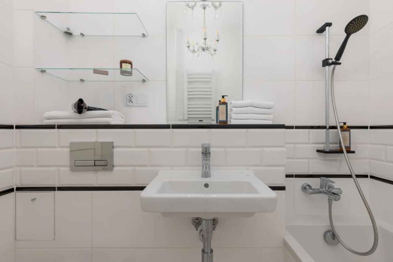 Przestronny Apartament Z Widokiem Na Miasto W Warszawie 华沙 外观 照片